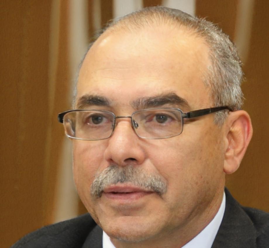 Teilnehmer beim konzentrierten Zeichnen im Kurs